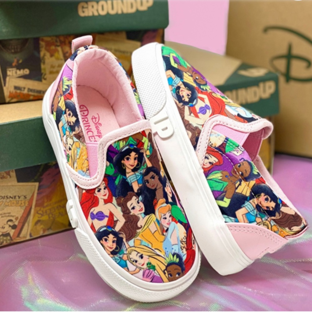 Ground Up Disney Princess Slip On Sneaker sz 12